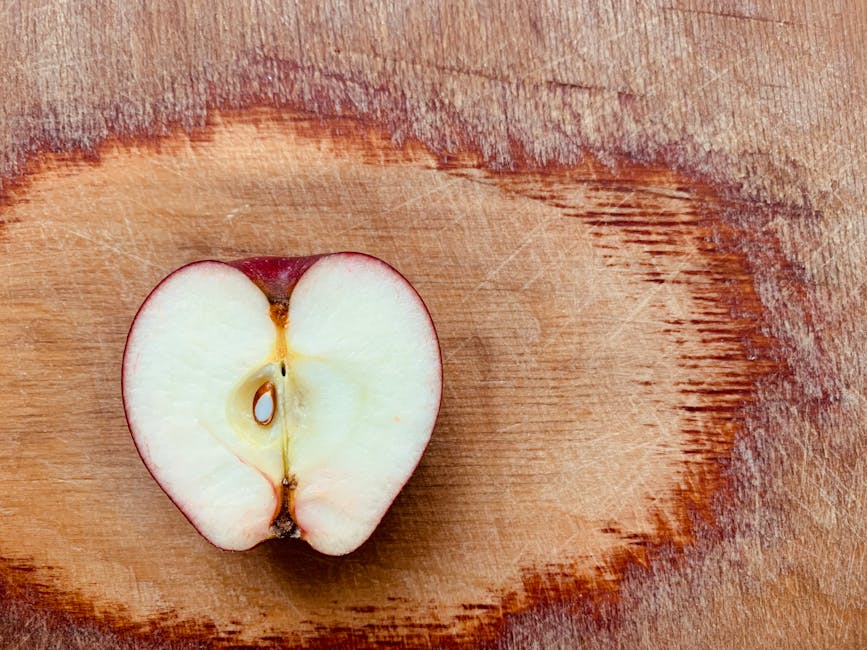 3. Prepare the Apple Correctly: Wash, Core, and Slice